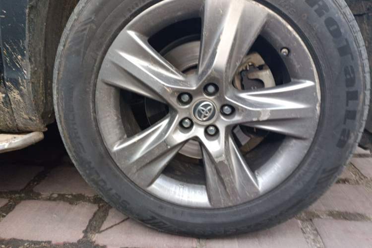 Used Toyota Highlander 2017 2.0T Four-Wheel Drive Luxury Edition 7 Seats