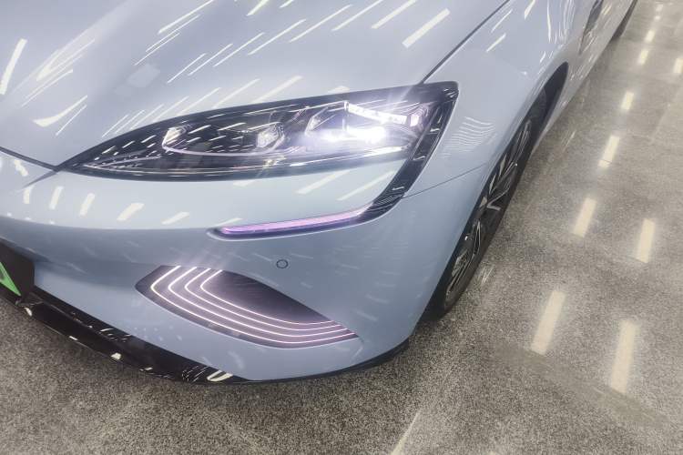 Used BYD Seal 2022 550 km Standard Range Rear-Wheel Drive Elite Version