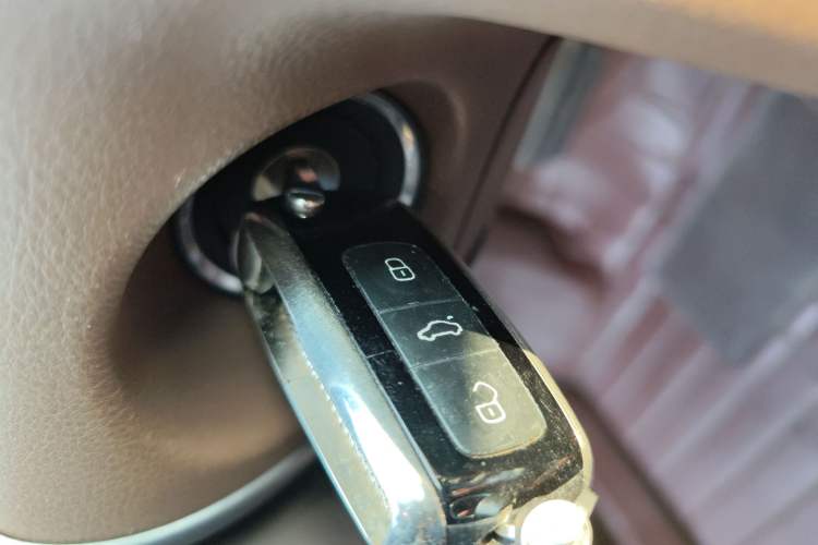 Used Volkswagen Phaeton 2014 3.0L Business Model