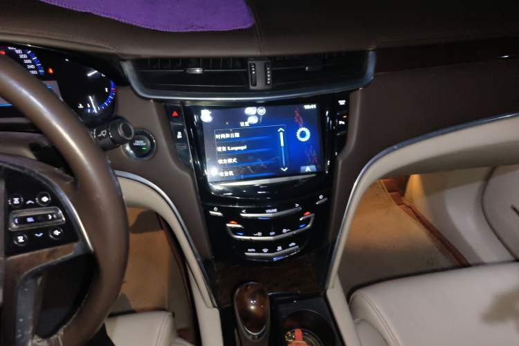 Used Cadillac XTS 2014 28T Comfort Version