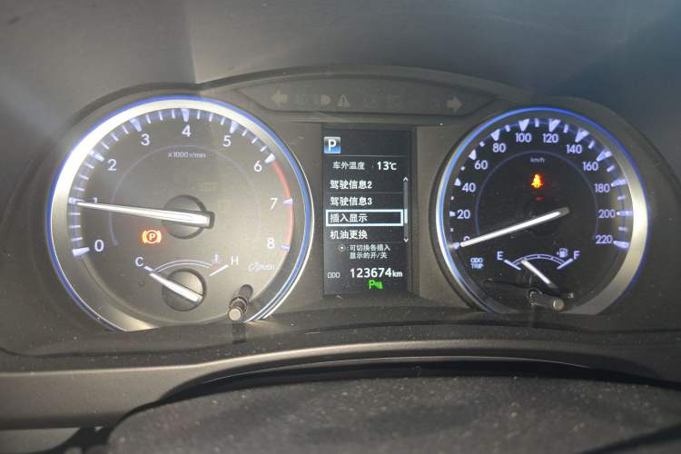 Used Toyota Highlander 2018 2.0T Four-Wheel Drive Prestige Version 7 Seats China VI Standard Instrument Cluster