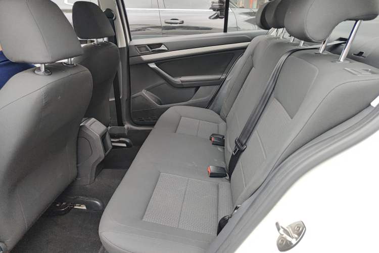 Used Volkswagen Lavida 2018 Classic 1.5L Automatic Fashion Edition China VI Standard