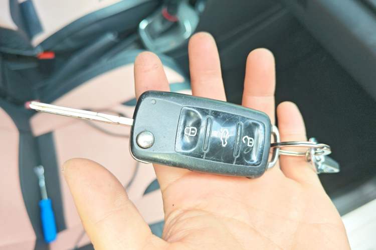 Used Volkswagen Polo 2014 1.6L Automatic Comfort Edition Interior 1