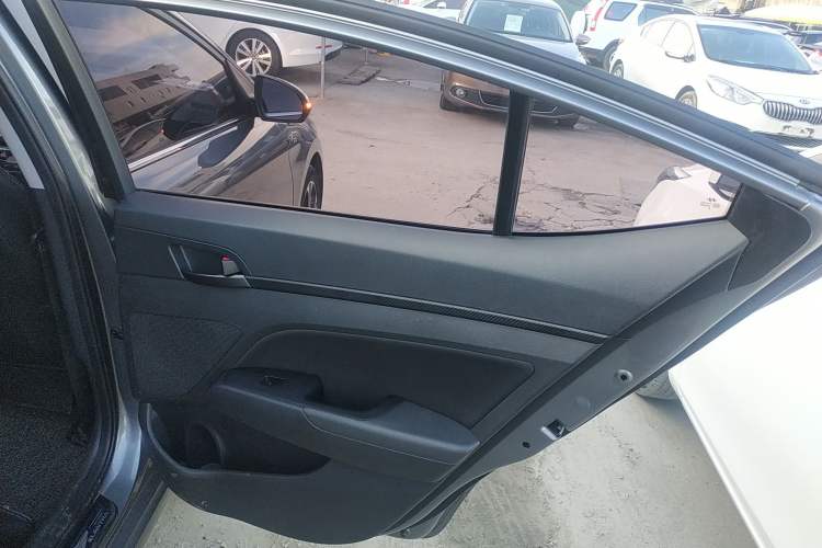 Used Hyundai Elantra (6th Generation / Lingdong) 2018 1.4T Dual-Clutch Xuan Dong · Dynamic Edition Right Rear Door Interior
