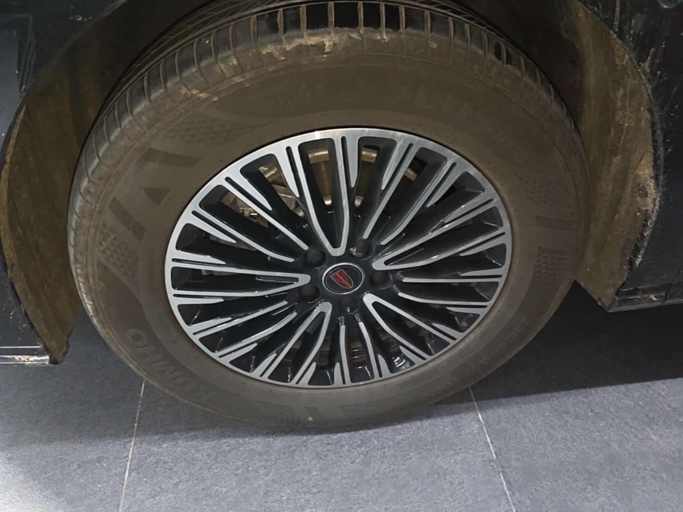 Hongqi HQ9 PHEV 2026 Model 2.0T Four-Wheel Drive Prestige Edition — снимка 10