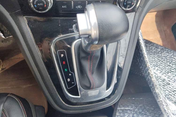 Used Haval H6 2016 Upgraded Model 1.5T Automatic Two-Wheel Drive Elite Version