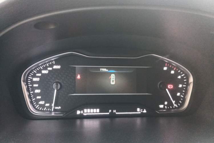 Used SAIC MAXUS G10 2023 2.0T Manual Multi-Function Version Diesel 7 Seats
