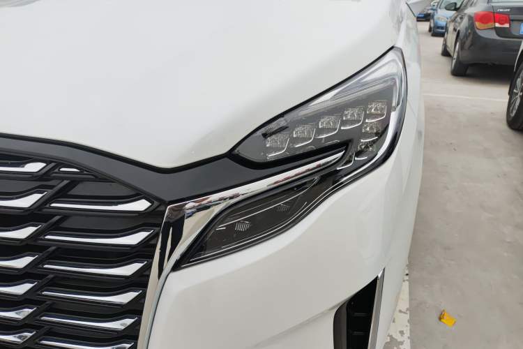 Used Buick GL8 2023 ES Lu Zun Deluxe Model