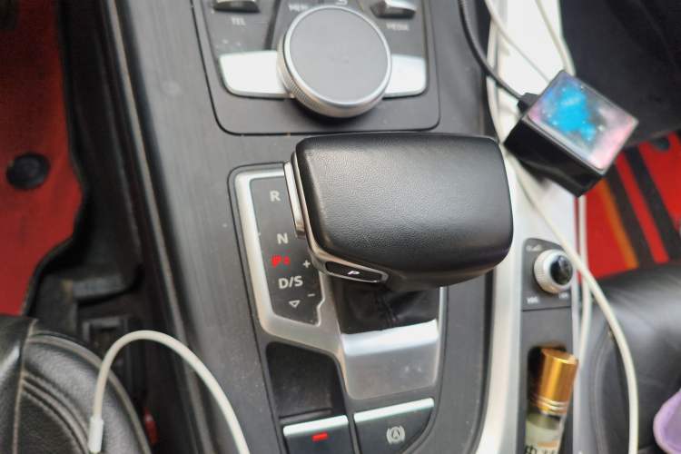 Used Audi A4L 2019 40 TFSI Fashion Version China V
