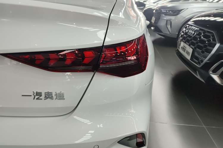 Used Audi A3 2025 A3L Limousine 35TFSI Prestige Edition Right Rear Taillight