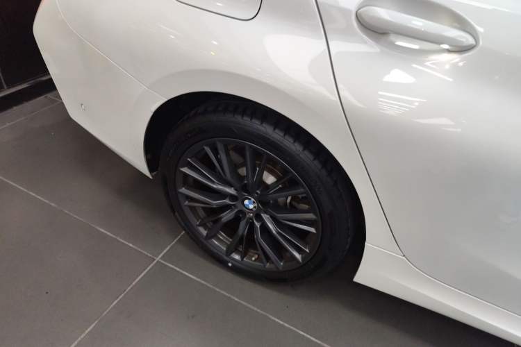 Used BMW 3 Series 2024 330Li M Sport Night Edition Package Right Rear Wheel Hub