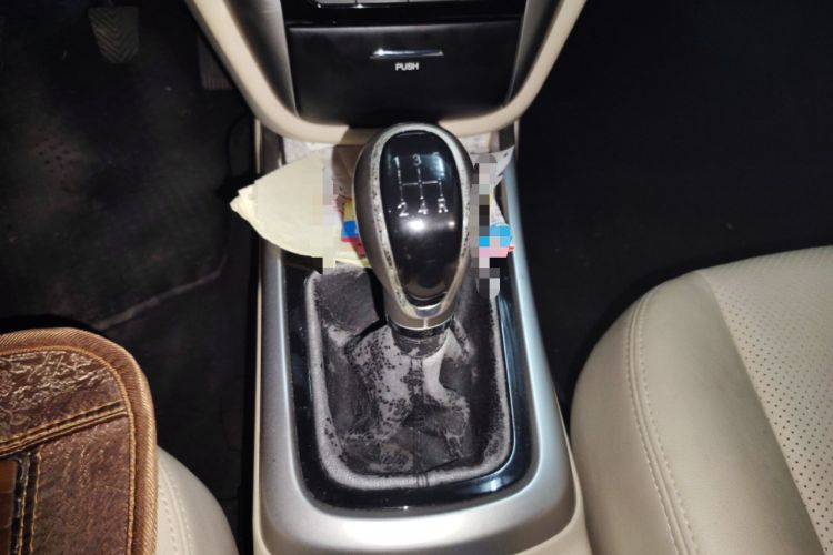 Used Changan Eado 2015 1.6L Manual Luxury Model China IV Standard
