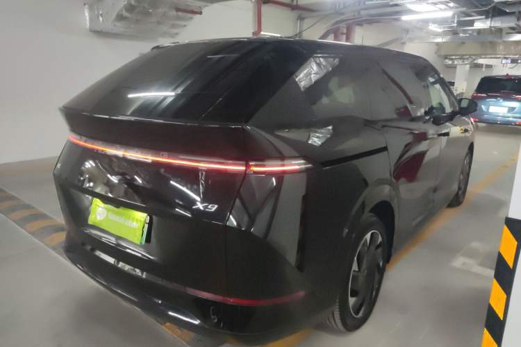 Used XPeng X9 2024 702 Ultra-Long Range Pro