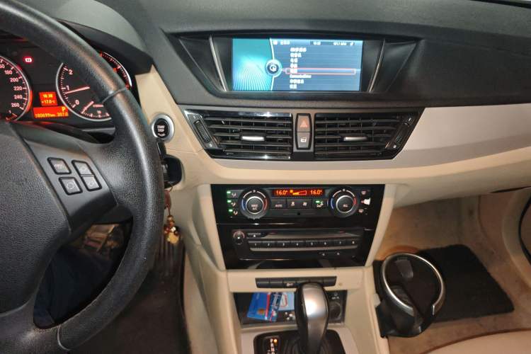 Used BMW X1 2012 sDrive18i Luxury Edition
