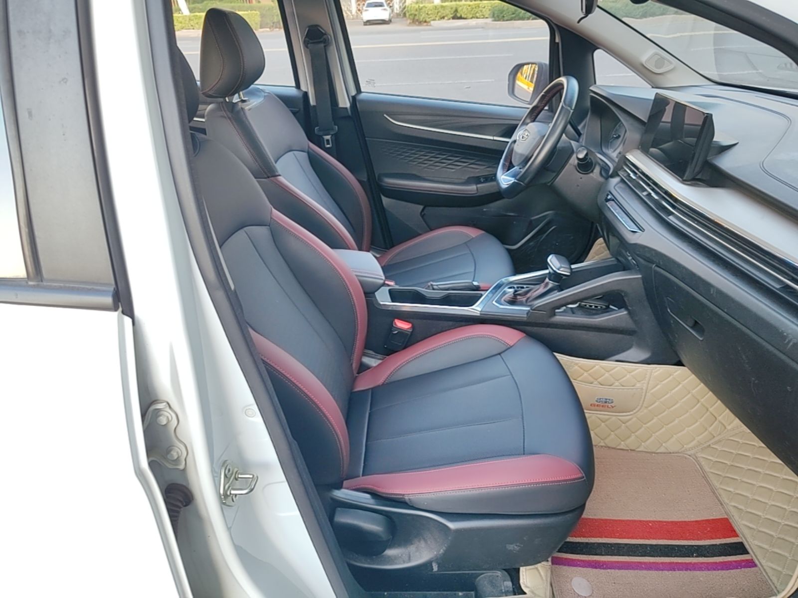 Geely Auto Vision X3 2021 PRO 1.5L CVT Deluxe Model — снимка 19