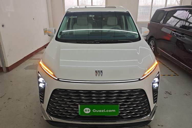 Used Buick GL8 New Energy 2024 Lu Zun Luxury Edition 6-Seater
