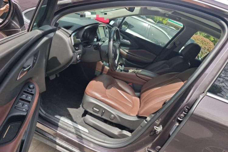 Used Buick Envision 2018 28T Four-Wheel Drive Luxury Model Left Front Seat