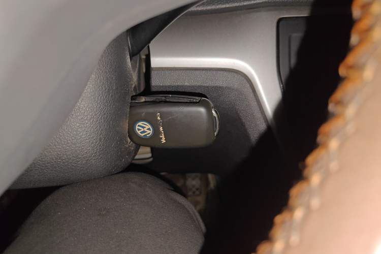 Used Volkswagen Lavida 2015 1.6L Manual Fashion Edition