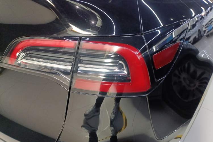 Used Tesla Model Y 2023 Rear-Wheel-Drive Version