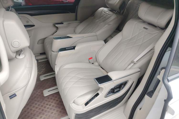 Used Buick GL8 2022 ES Landtrek 653T Comfort Edition