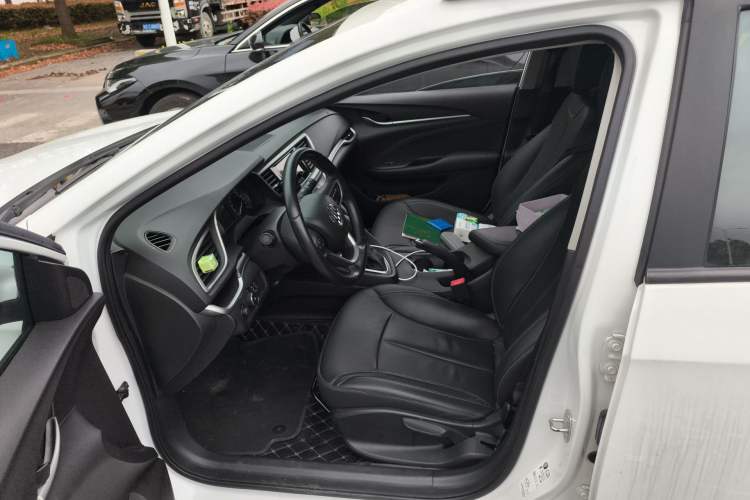 Used Buick GT 2019 18T Automatic Connected Elite Model China VI Standard Left Front Seat