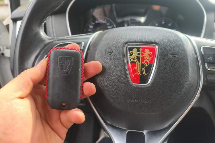 Used Roewe RX5 2018 20T Two-Wheel Drive Automatic Internet Smart Edition