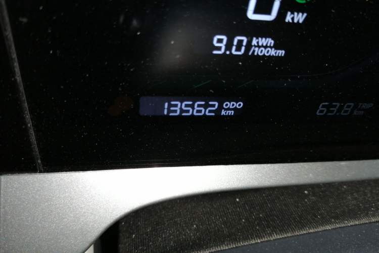 Used Geely Galaxy Geome 2025 310km Youth Edition Odometer Close Up