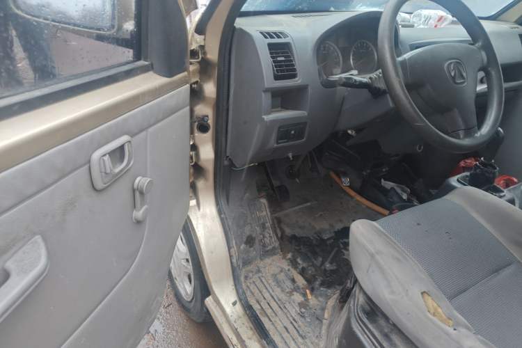 Used BAIC Weiwang 205 2013 1.0L Joy version Driver Seat