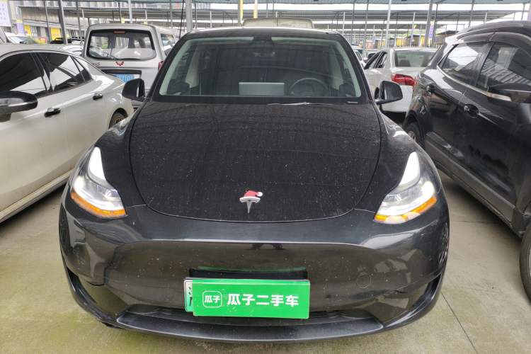 Used Tesla Model Y 2023 Rear-Wheel-Drive Version Front