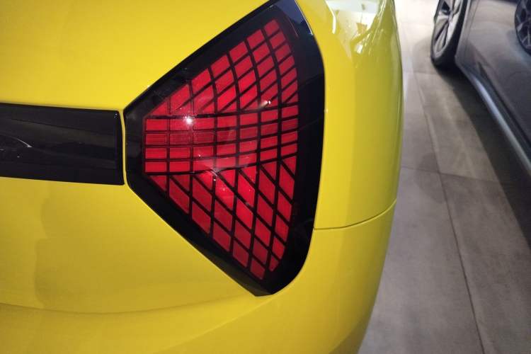 Used MINI Electric COOPER 2024 452km COOPER SE Artist
