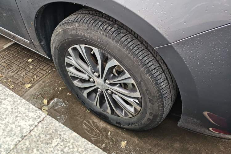 Used Buick GL8 2020 Land Business Class 652T Luxury Model
