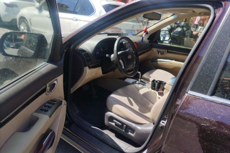 Used Hyundai Santa Fe Classic 2011 2.4 Comfort Edition 7-Seater Two-Wheel Drive Driver Seat