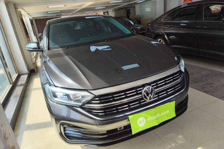 Used Volkswagen Sagitar 2023 280TSI DSG Beyond Lite Edition Front Right 45 Deg