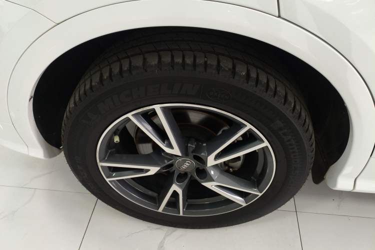 Used Audi Q5L 2020 Updated 40 TFSI Prestige Fashion Edition
