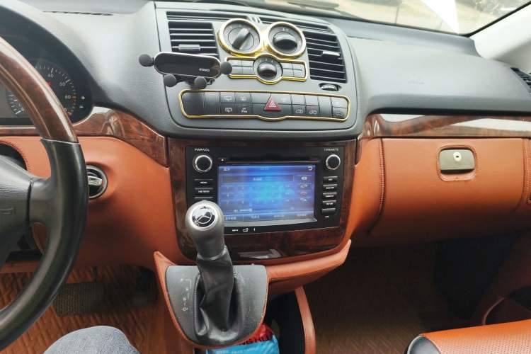 Used Xinkai Vito 2015 3.0L Standard Edition Audio And AC Panel