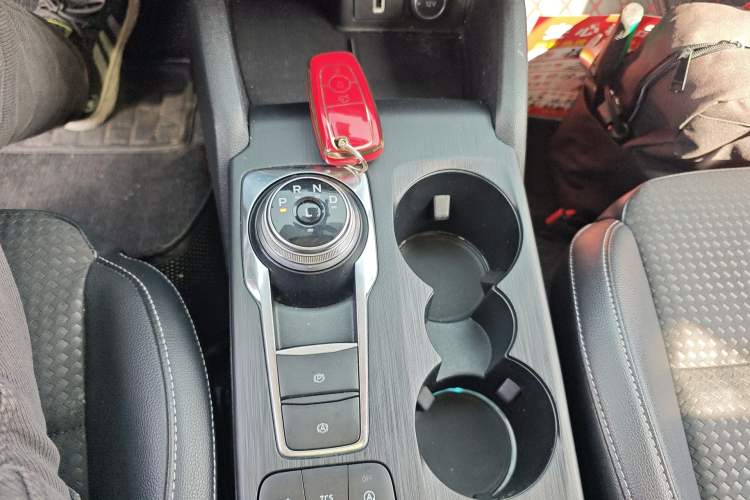 Used Ford Focus 2020 Hatchback EcoBoost 180 Automatic Trend Edition Gear Lever