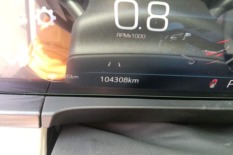 Used Buick GL8 2023 ES Lu Zun Deluxe and Yue Edition Odometer Close Up