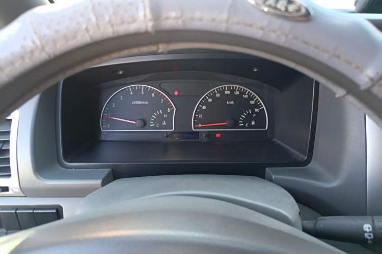 Used Dongfeng Shuaike 2011 1.6L Manual Comfort 7-Seater
