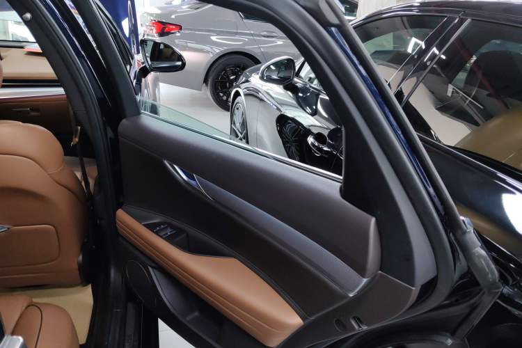 Used Genesis G80 2023 2.5T Rear-Drive Luxury Edition
