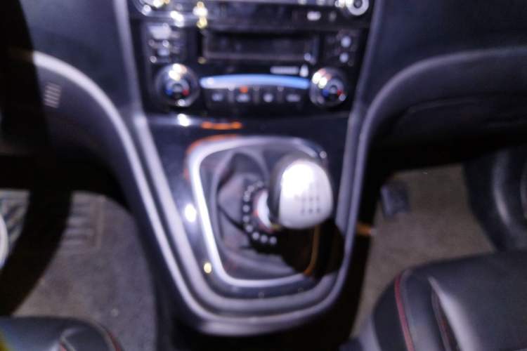 Used Haval H6 2015 Upgraded Model 1.5T Manual Two-Wheel Drive Elite Version