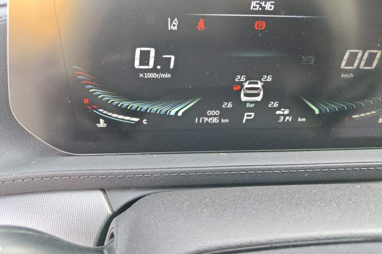 Used FORTHING T5 EVO 2021 1.5TD DCT Diamond Edition Odometer Close Up