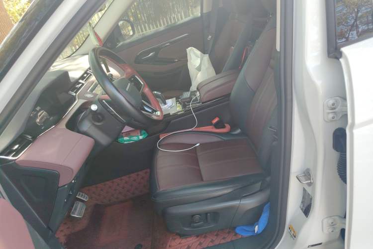 Used Land Rover Range Rover Evoque New Energy 2023 Aurora L P300e Plug-in Hybrid Electric Version