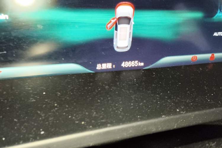 Used Zotye T600 2016 Sport Edition 2.0T DCT Luxury Model Odometer Close Up