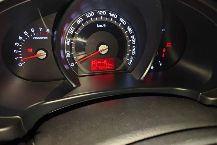 Used Kia Sportage R 2011 2.0L Automatic Two-Wheel Drive GLS Odometer Close Up