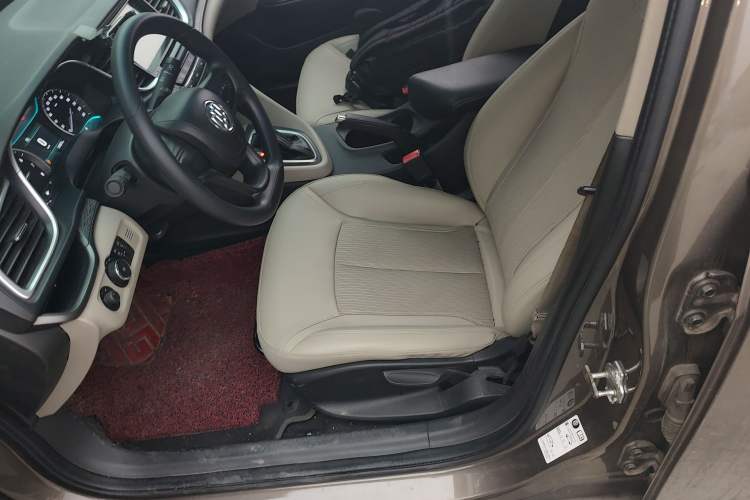 Used Buick GT 2017 18T Dual-Clutch Elite Model Left Front Seat