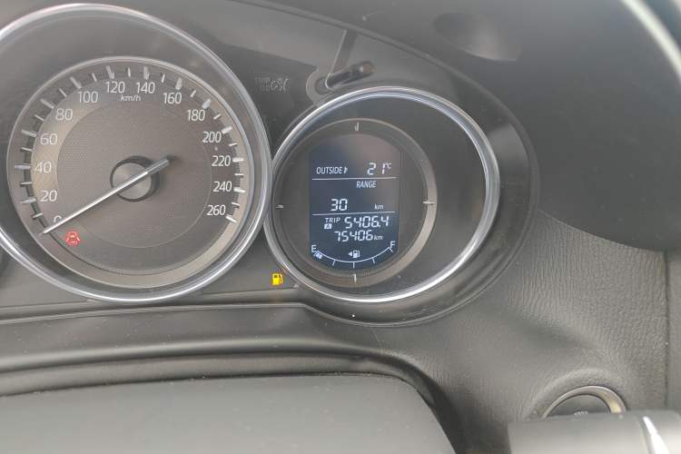 Used Mazda CX-5 2015 2.0L Automatic Two-Wheel Drive Urban Version
