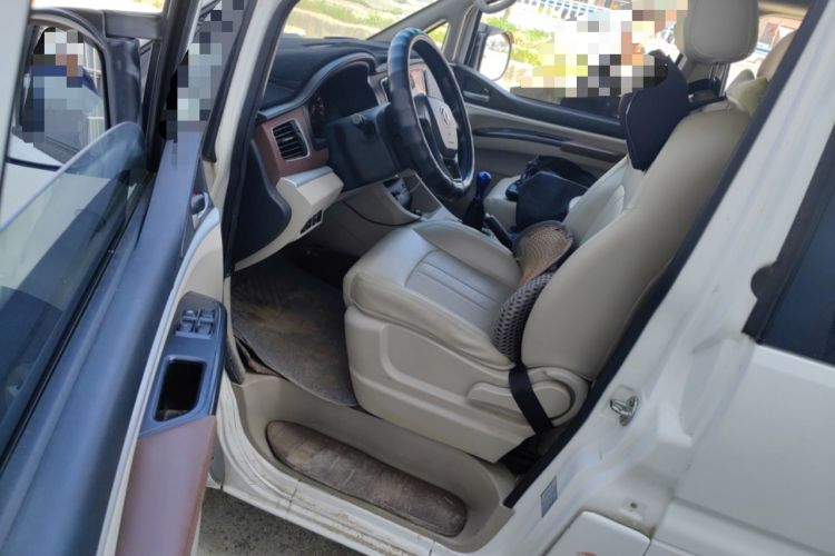 Used FORTHING Lingzhi 2017 M5L 1.6L 7-Seater Comfort Model
