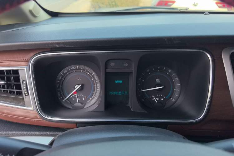 Used Buick GL8 2015 2.4L Luxury Business Premium Edition
