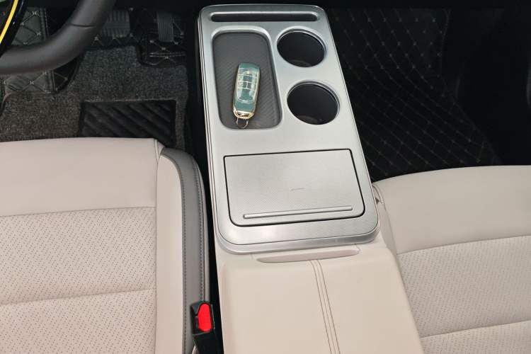 Used AION Y 2022 Plus 70 Smart Edition
