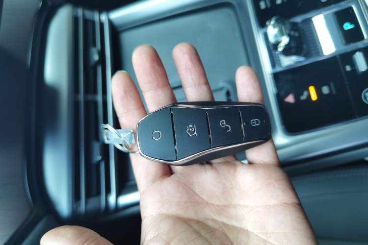 Used BYD Seal 2024 HONOR Edition DM-i 1.5L 121km Luxury Model
